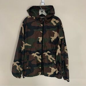 Beautiful Giant Green Brown Black Camo Windbreaker L
